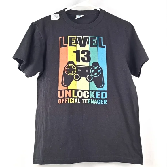 13th Birthday Gamer Tshirt, "Level 13 Unlocked", Black, sz L - Picture 1 of 3